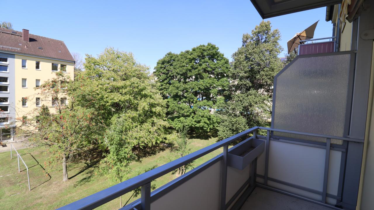 2 Zimmer mit Balkon in entspannter Umgebung - Foto 2