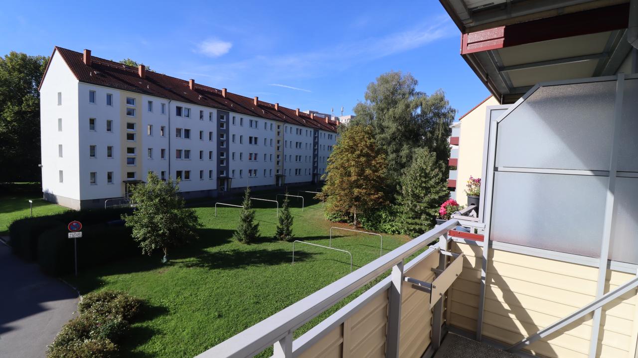 Wohnen am Ottoteich! Sonnige 3-Zimmer mit Balkon - Photo 4