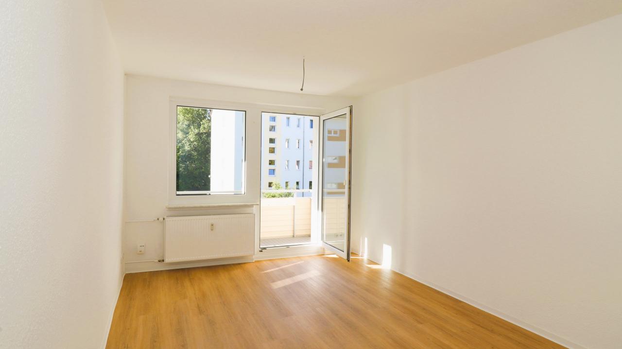 Wohnen am Ottoteich! Sonnige 3-Zimmer mit Balkon - Photo 1