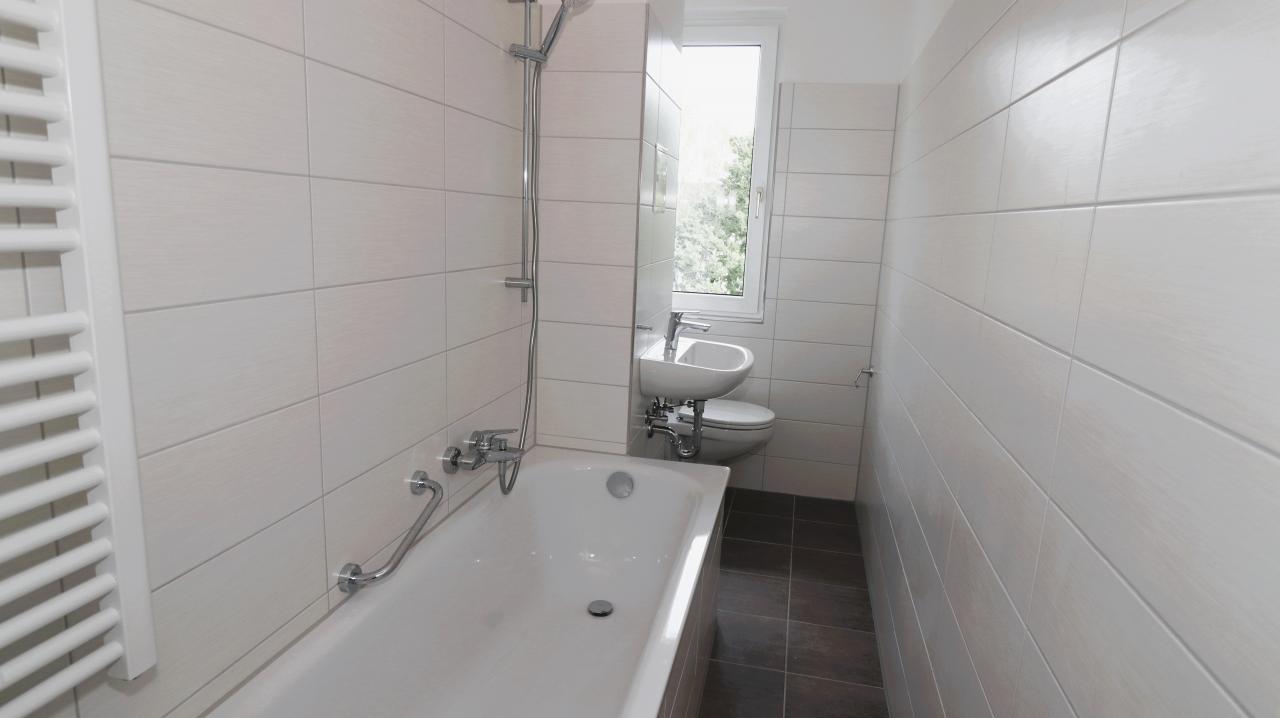 Kaßberg! Schöne Giebelwohnung mit Balkon in der 3. Etage - Photo 3