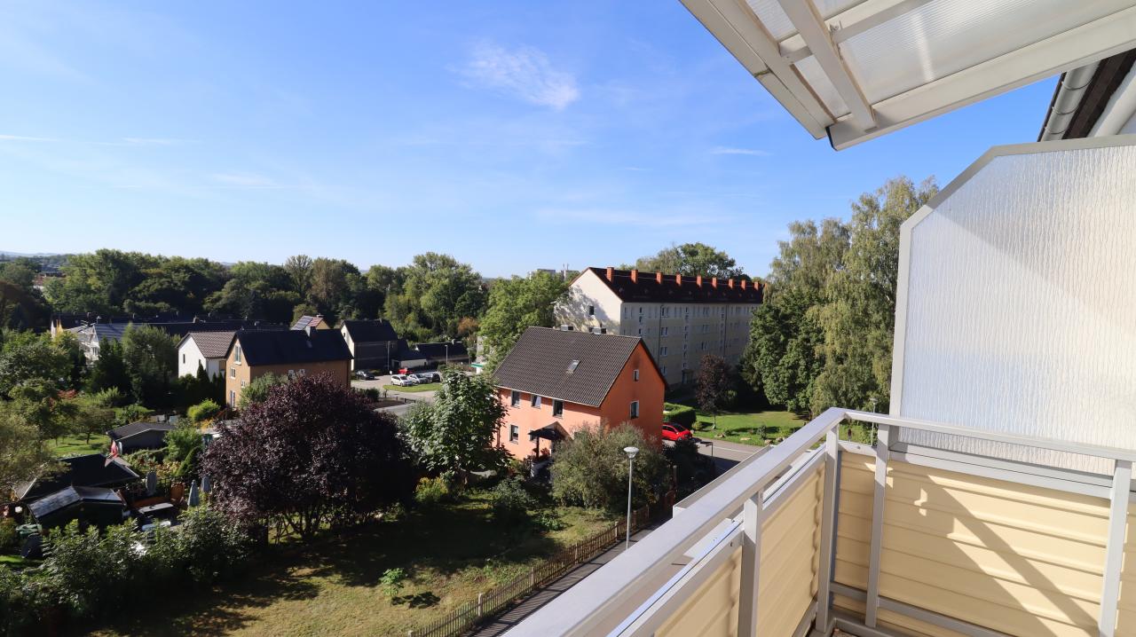 Kleines Apartment mit Balkon und AUSBLICK - Photo 5
