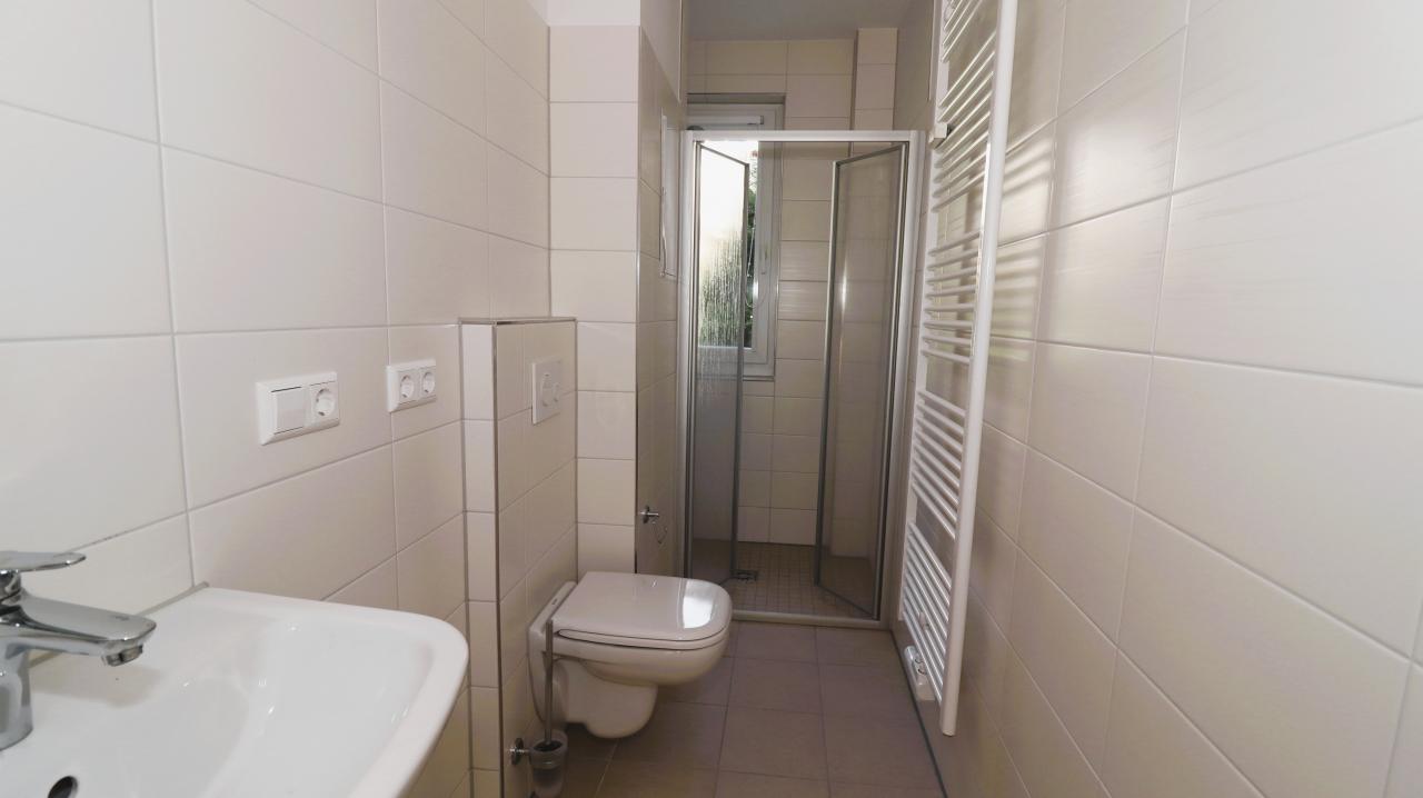 Flemminggebiet! Kleine 2-Zimmer-Wohnung mit Balkon/Dusche - Foto 3