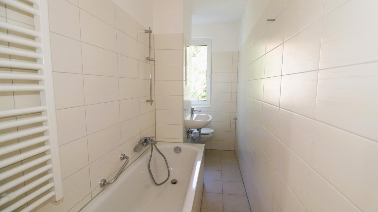 Schicke moderne 2-Zimmer-Wohnung mit Balkon - Photo 2